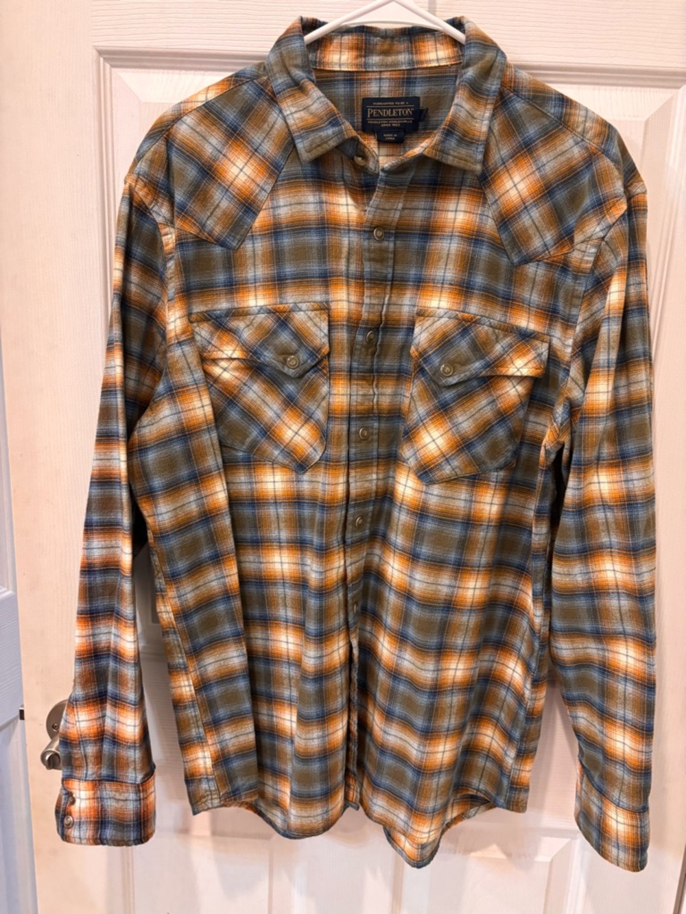 Pendleton Wyatt Plaid / Western Button Up